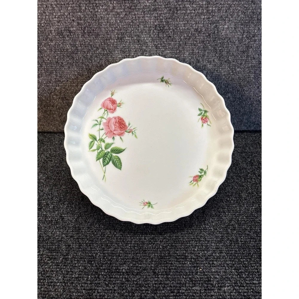 Vtg~Christineholm~Rose Patterned Porcelain~Quiche/Torte/Pie Dish 9.5
